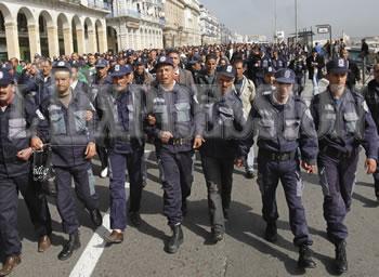 Les ingrédients d'un brasier social LE MOIS DE MARS S'ANNONCE EXPLOSIF
