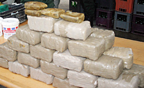 الإطاحة بعصابة تتاجر بالمخدرات بالمسيلة