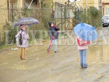 La faim et le froid... LES ECOLIERS DE BOUIRA COMME AU BON VIEUX TEMPS
