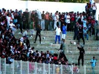 Violence dans les stades : de nouvelles mesures préconisées par la DGSN