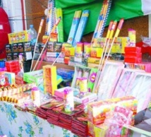 DOUANES ALGERIENNES : Saisie de 3 containers de produits pyrotechniques