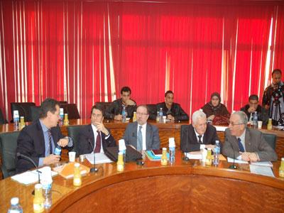 Prospection de toutes les possibilités de partenariat et d'affaires En vue de développer la coopération algéro-espagnole de façon continue