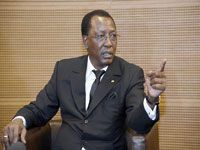 Mort d'Abou Zeïd et Belmokhtar étrange polémique entre Paris et N'Djamena