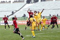 Les Usmistes sur un détail Football 8e de finale de coupe d'algérie USMA 1 - USMH 0