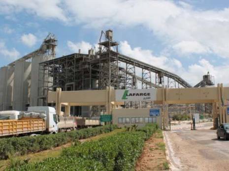 Le bras de fer se durcit Cimenterie Lafarge à Oggaz (Mascara)