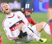 A l'étranger AC Milan / Pazzini et Mexès blessés