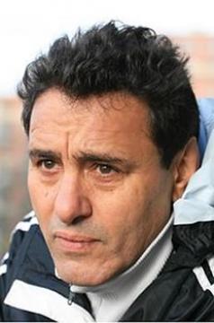 Mouloud Feraoun en haut de l'affiche LA TERRE ET LE SANG LE 15 MARS À TIZI OUZOU