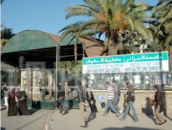 Une performance de l'Université algérienne LA CORRUPTION ET LE PLAGIAT