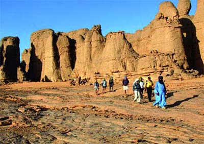 Les agences de voyages mettent la clé sous la paillasson
