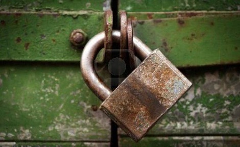 غلق 8 محلات تجارية خلال شهر ببرج بوعريريج