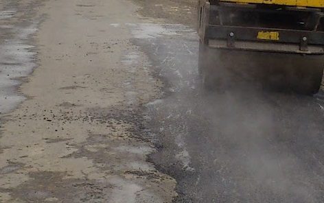 Du bitume pour accueillir les cyclistes