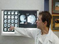 UNIVERSITE ABDERRAHMANE MIRA (BEJAIA) Les neurochirurgiens débattent des nouvelles techniques thérapeutiques