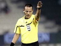 Djamel Haimoudi meilleur arbitre arabe 2012 (El Hadath Erriyadhi)