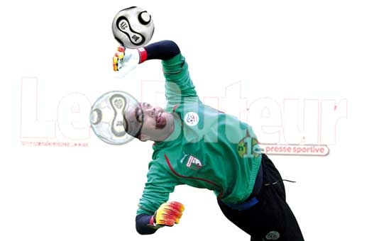 Jusque-là indétrônable : M'bolhi perdra-t-il son statut de titulaire '