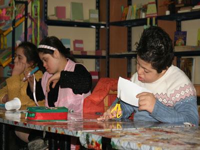 Les autorités publiques s'impliquent peu dans l'insertion des enfants trisomiques Environ 80 000 trisomiques recensés en Algérie