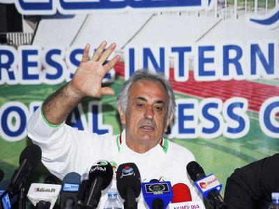 Halilhodzic : «je ne raconte pas de contes de fées, je dis la vérité au peuple» Il a animé une conférence de presse, hier, à l'OCO au «5-Juillet»