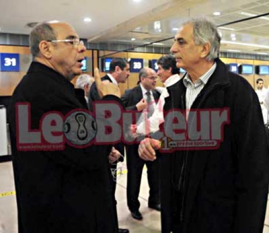EN : Raouraoua soutient Vahid
