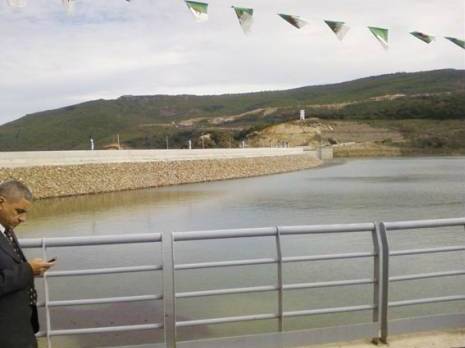 L'eau, source de... crise Des ressources hydriques à profusion