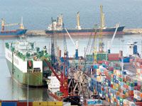 Comment se délite le pouvoir économique en Algérie Les lignes rouges sont tracées : ne pas dévoiler les détails sur la répartition de la rente.