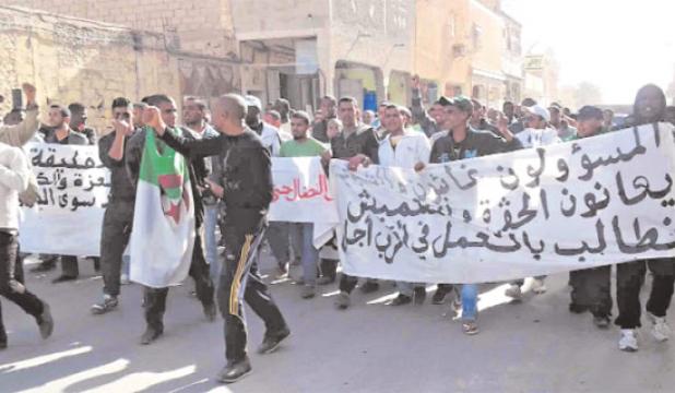 مسيرة مليونية للإفراج عن الموقوفين لجنة الدفاع عن البطالين تحقق في سبب انحراف احتجاج أول أمس بغرداية