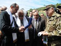 رافقت الجيش إلى سوق أهراس إحياء لليوم العالمي لضحايا الألغام المضادة للاشخاص.. “الجزائرنيوز  في حقل للألغام لم تطأه الأقدام منذ أكثر من 50 سنة