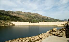 Hocine Necib, à partir de Bordj-Bou-Arréridj, au Maghreb : 