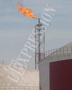 L'Algérie en état d'alerte LE BARIL DE PETROLE PERD PRES DE 15 DOLLARS DEPUIS FEVRIER