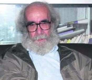 Un recueillement pour un grand artiste MUSTAPHA TOUMI INHUME AU CIMETIÈRE D'EL KETTAR À ALGER