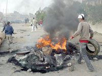 Il a été empêché par un policier d'installer sa table de fortune Une immolation et des émeutes à Tiaret