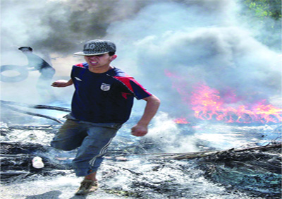 Plusieurs policiers blessés et des biens publics et privés endommagés