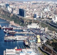 Abdelmalek Sellal inspecte des projets à Béthioua (Oran)