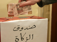 Un imam puisait dans la caisse des dons Il a été surpris la main dans le sac