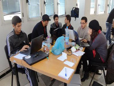 54 heures pour créer une start-up Coachs et experts en TIC se retrouvent à Oran, le 11 avril