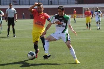 Aïn Fekroun proche du but LIGUE 2