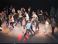 TOURNEE, EN ALGERIE, DE LA COMPAGNIE DE DANSE CONTEMPRAINE HUBBARD STREET DANSE CHICAGO Ateliers et Fusion avec les danseurs du Ballet de l'Onci