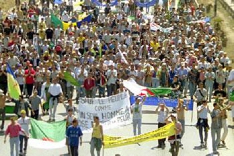 60 جمعية تشارك في احتفال الذكرى الربيع الامازيغي بتيزي وزو