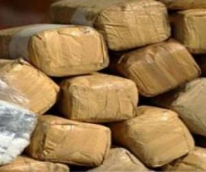 الجمارك تحجز نحو 12 قنطارا من الكيف المعالج في النعامة والبيض