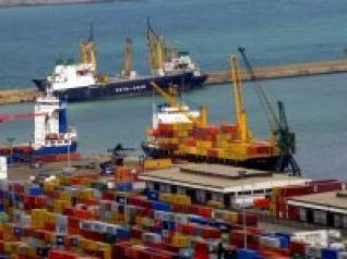 Léger recul des exportations algériennes au 1er trimestre 2013