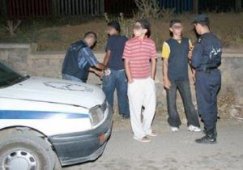 توقيف 3 متورطين في سرقة 