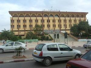 انتحار مدير التنظيم والشؤون العامة لولاية معسكر