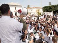 grève des praticiens de la santé 75% des hôpitaux à l'arrêt