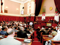 L'organisation des pouvoirs, thème central des débats pré-révision Révision de la Constitution