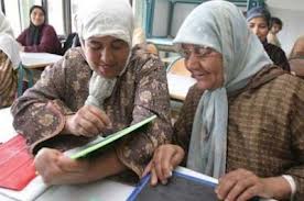 قافلة تحسيسية لمحو الأمية لدى الكبار بتيزي وزو