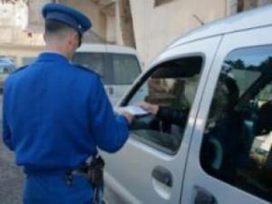 Une carte grise avec numéro national en 2014 en Algérie