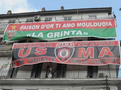 Alger peinte aux couleurs du MCA et de l'USMA Les supporters des deux clubs mènent une «bataille» de banderoles