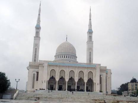 L'urgence de stabiliser l'esplanade de la mosquée Emir Abdelkader Ghlamallah à Constantine