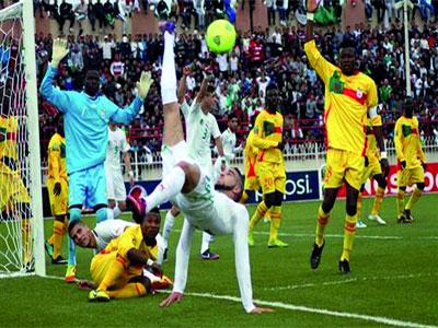 L'absence d'un véritable concept de sport études La politique de formation est un aspect dont il faudra trouver une solution