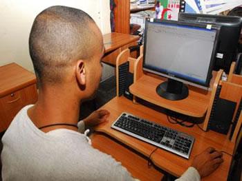 Le nouveau challenge d'Algérie Télécom AMELIORER LA QUALITE DE SES SERVICES ET RENDRE ACCESSIBLE L'INTERNET