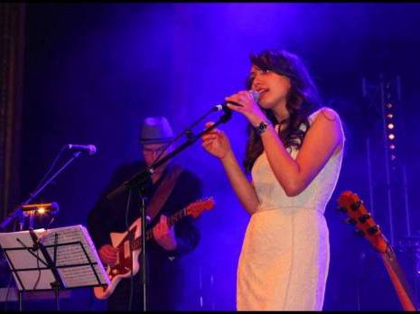 Sur les traces de Norah Jones Hadjer Haroun pour la première fois sur la grande scène du Dimajazz