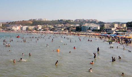 Les auteurs de ces infractions seront auditionnés Squat des parkings et des plages à Jijel